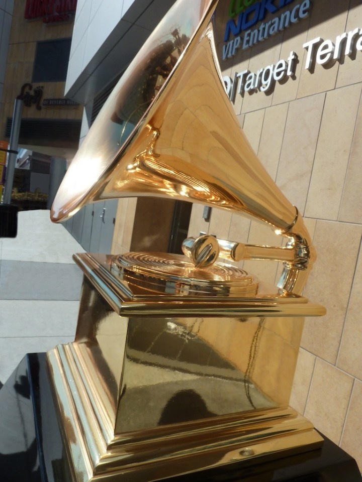 Grammy Statue(1)